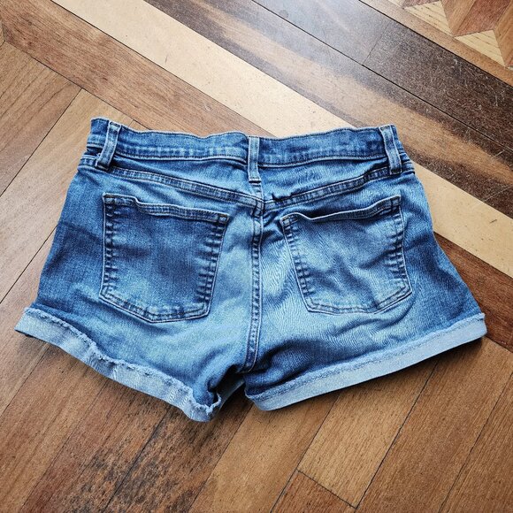 J.Crew Trademark Light Wash Denim Rolled Shorts Size 29 - Picture 9 of 10